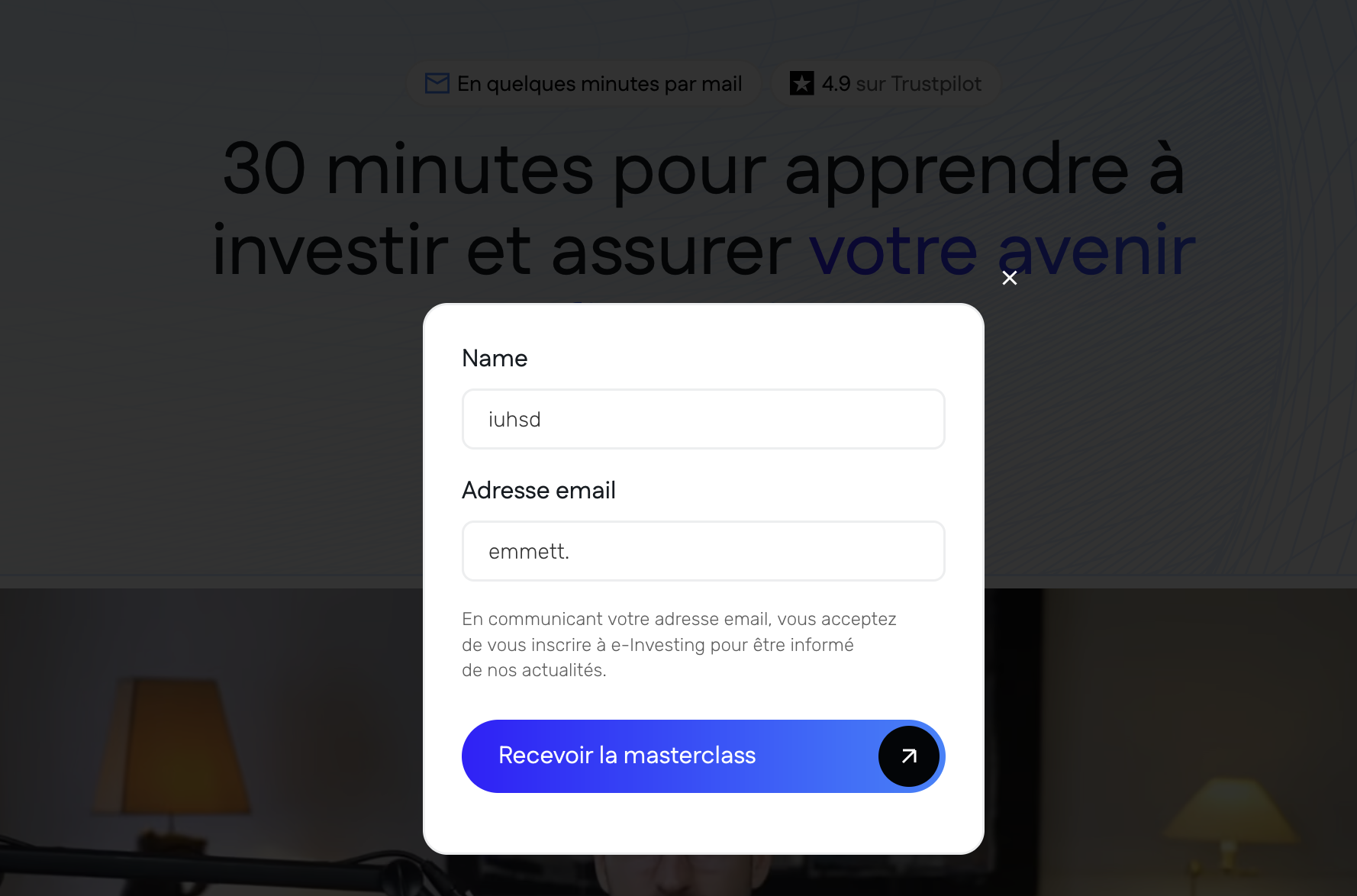 Form modal displaying name and email input fields with a blue submit button labeled 'Receive the masterclass'