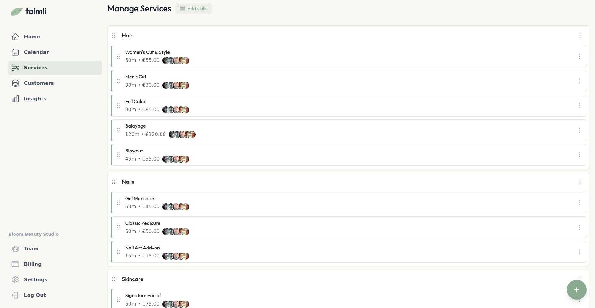 Teenuste leht, mis näitab salongi teenuste nimekirja