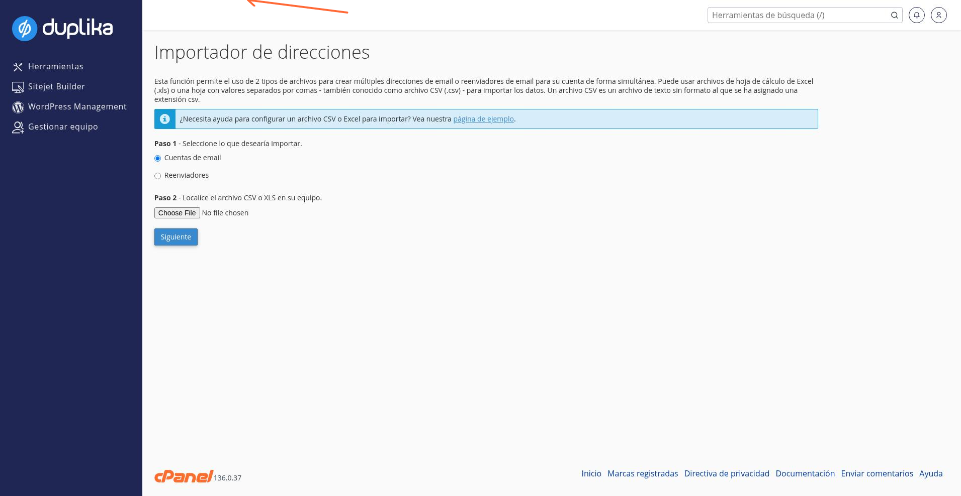 Primera pantalla del Importador de direcciones con la opción Cuentas de email y el botón Elegir archivo