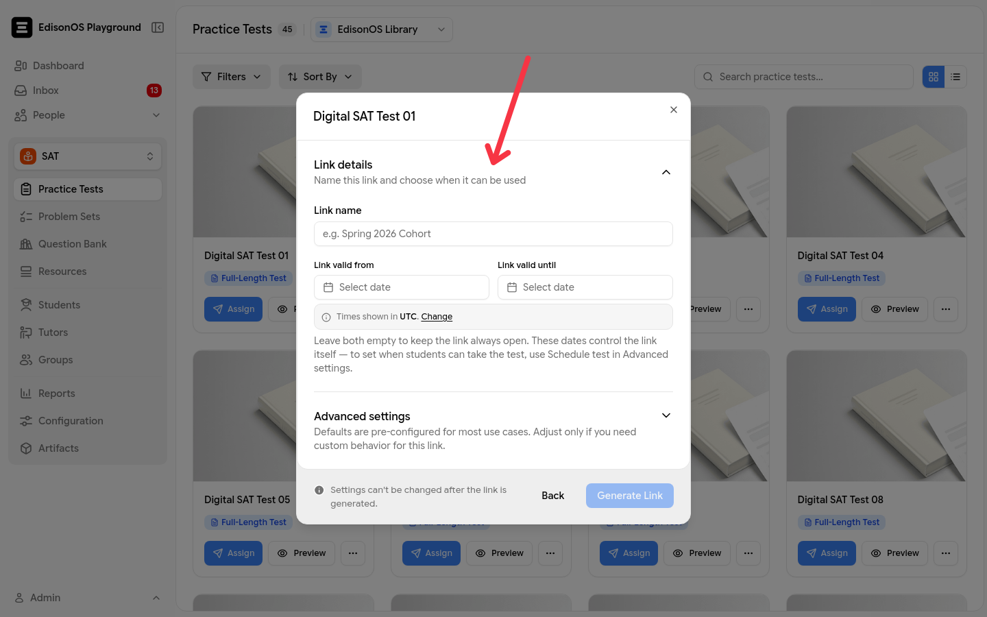 The invitation link configuration form with an arrow pointing to the link settings