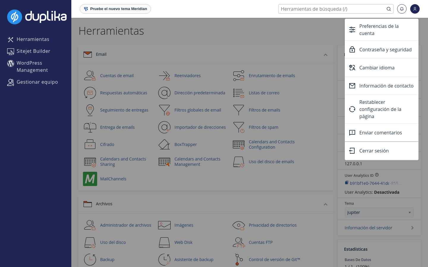 Menú del usuario de cPanel con las opciones de preferencias, contraseña, idioma y cierre de sesión