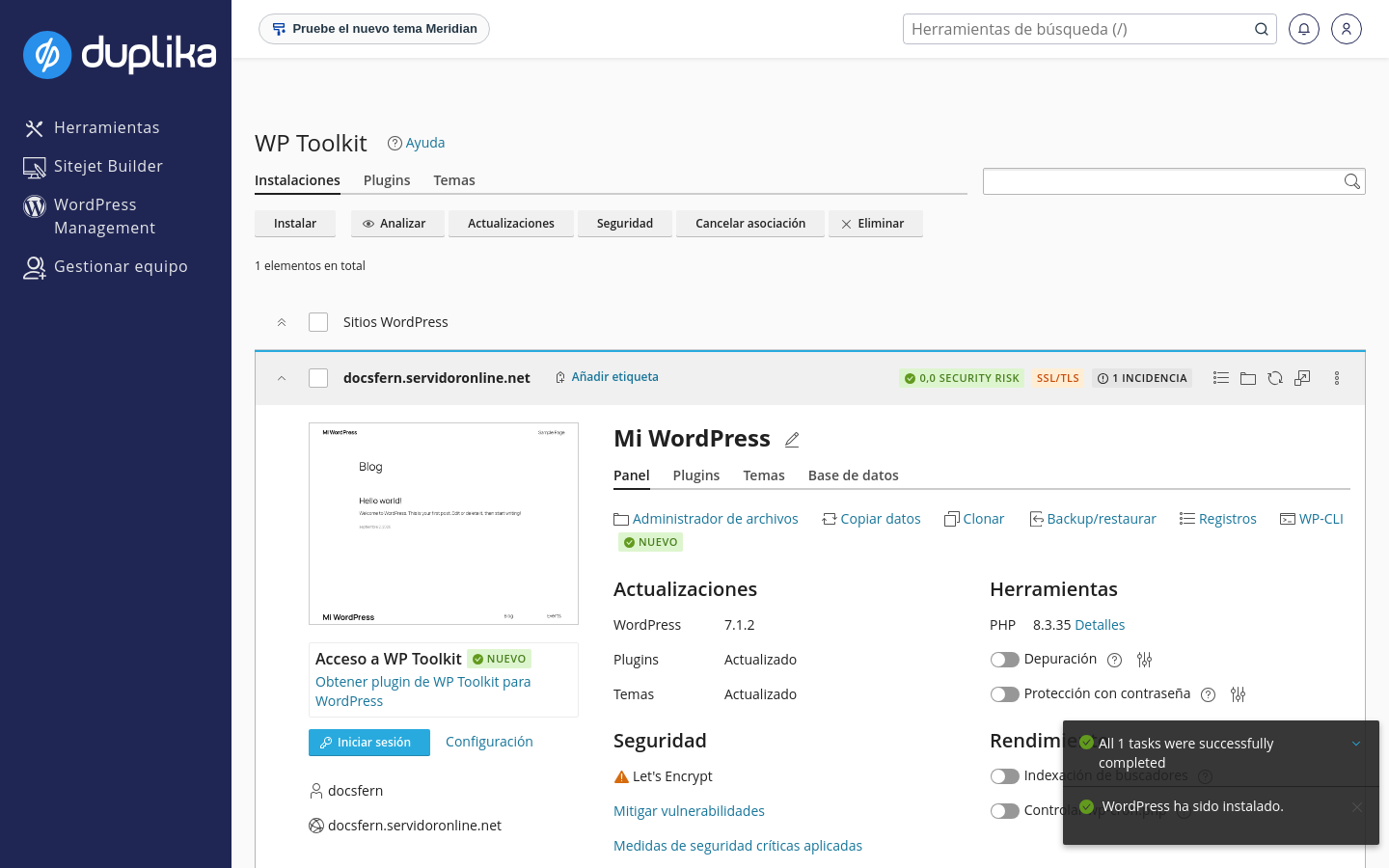 WP Toolkit en cPanel con la instalación de WordPress y sus estado de actualizaciones y seguridad