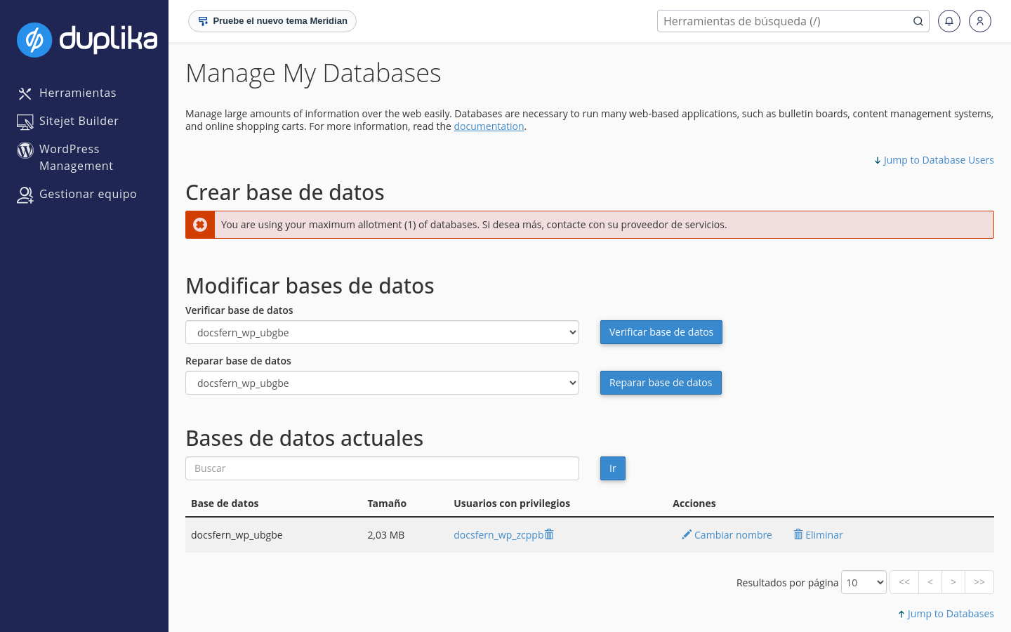 Página de bases de datos MySQL de cPanel con la lista de bases y los usuarios con privilegios