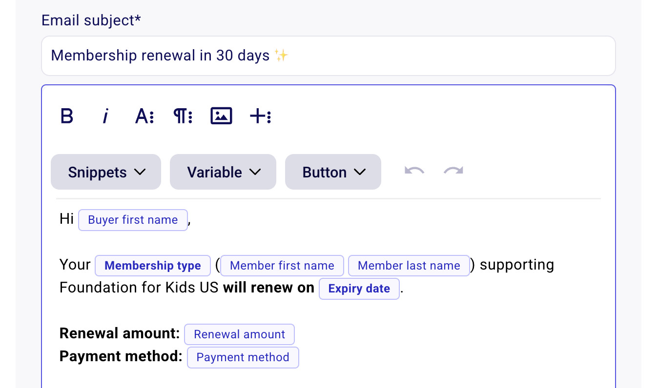 Der E-Mail-Editor mit dem Feld „E-Mail-Betreff“, den Einfügeelementen Snippets, Variable und Button sowie einer Beispielnachricht zur Erinnerung an die Verlängerung